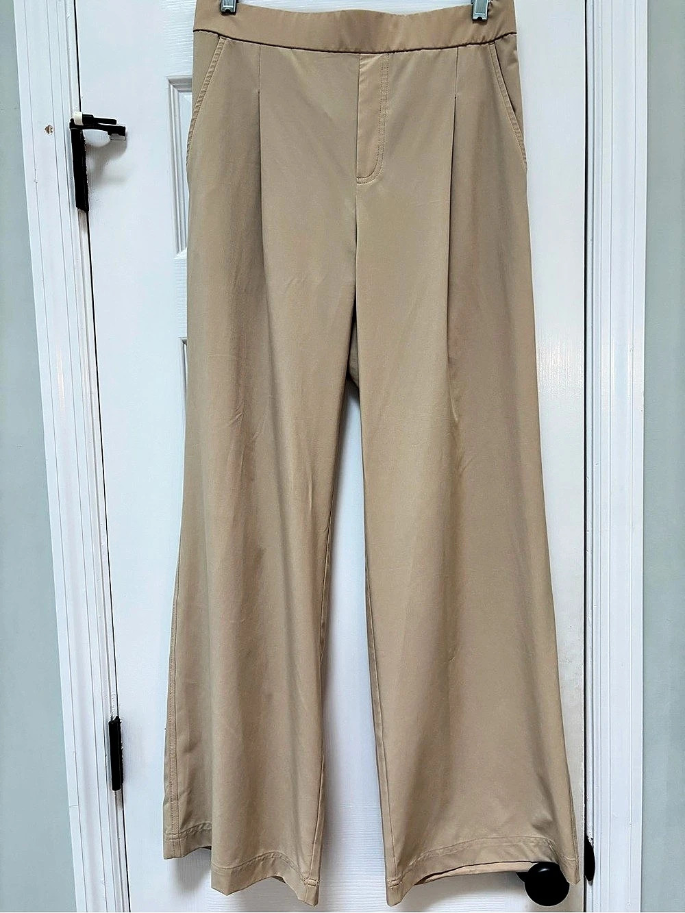 Lou &Grey Wide Leg Pants in Brown Like New
